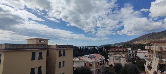 Пентхаус с 3 комнатами в Формия, Италия № 47756 5