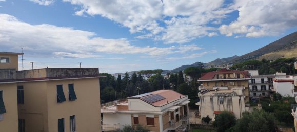 Пентхаус с 3 комнатами в Формия, Италия № 47756 3