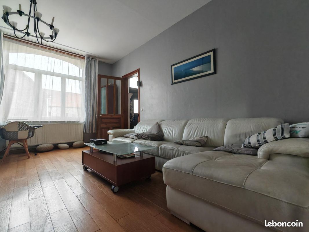 Casa de 6 dormitorios en Hem-Lenglet, France No. 154789