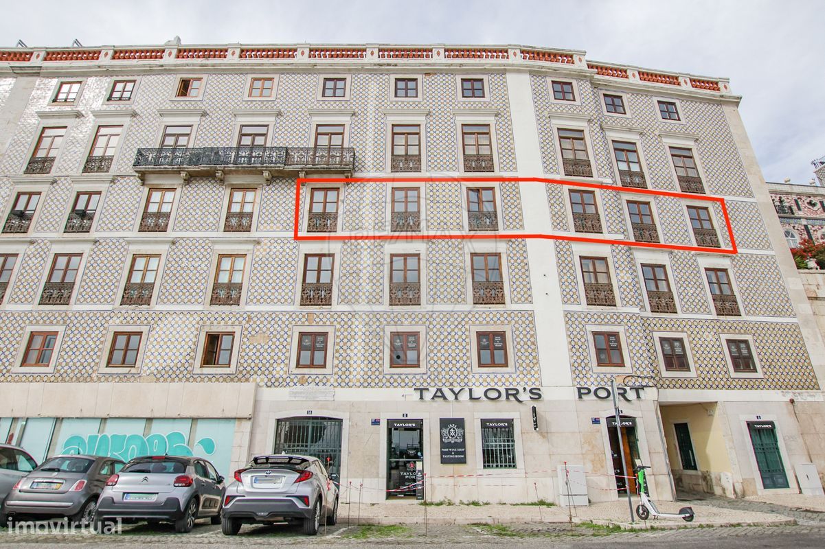 2 bedrooms Apartment in Lisbon, Portugal No. 178700