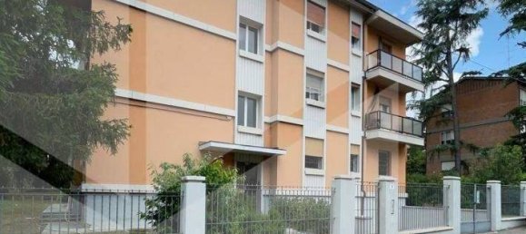 3-Zimmer Wohnung in Bologna, Italy, Nr. 27555 2