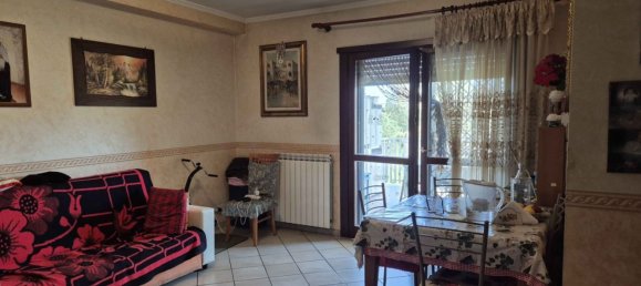 3 rooms Apartment in Rome, Italy No. 16034 8