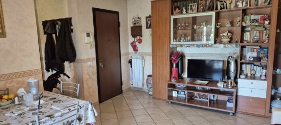 3 rooms Apartment in Rome, Italy No. 16034 6