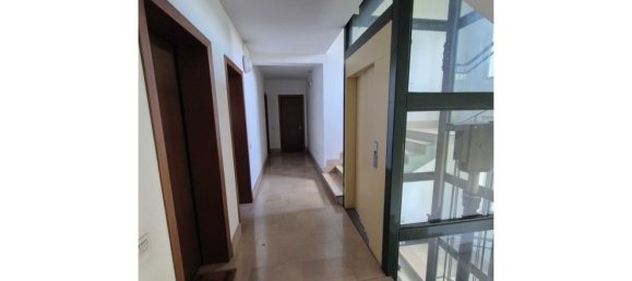 3 rooms Apartment in Rome, Italy No. 16034 5