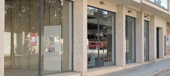 261m² Commercial property in Ulldecona, Spain No. 139414 3