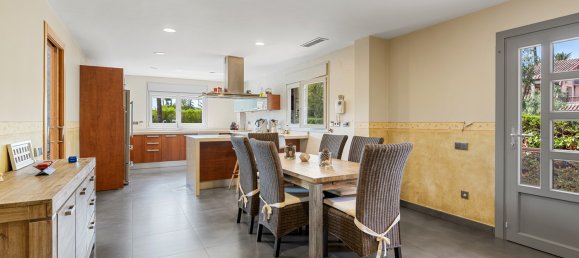 5 Schlafzimmer Haus in Alicante, Spain, Nr. 159946 16