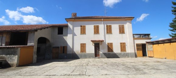 7 bedrooms House in Conzano, Italy No. 339563 38