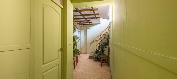 315m² Commercial property in Rio Tinto, Portugal No. 60065 9