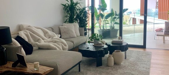 3 bedrooms Apartment in Germasogeia, Cyprus No. 725 3