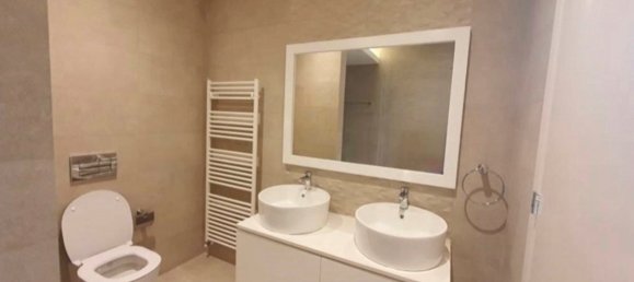 3 bedrooms Apartment in Germasogeia, Cyprus No. 725 8