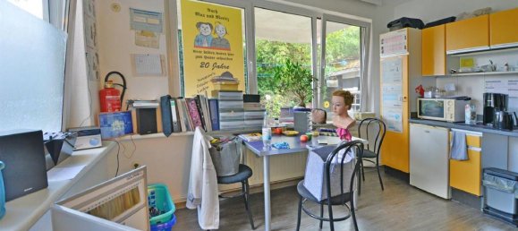 7 rooms Building in Kassel, Germany No. 351104 4