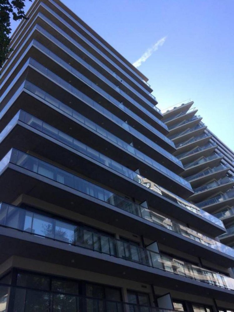 2 bedrooms Apartment in Vicente Lopez, Argentina No. 21435