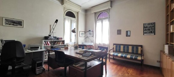 Apartamento de 4 dormitorios en Bergamo, Italy No. 370122 25