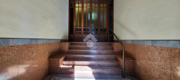 Apartamento de 4 dormitorios en Bergamo, Italy No. 370122 38