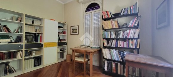 Apartamento de 4 dormitorios en Bergamo, Italy No. 370122 9
