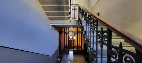 Apartamento de 4 dormitorios en Bergamo, Italy No. 370122 21