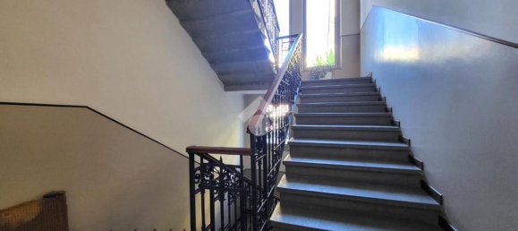 Apartamento de 4 dormitorios en Bergamo, Italy No. 370122 27