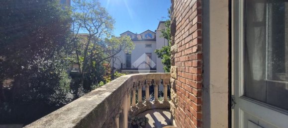 Apartamento de 4 dormitorios en Bergamo, Italy No. 370122 26