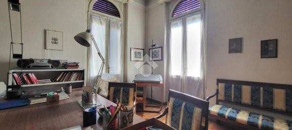 Apartamento de 4 dormitorios en Bergamo, Italy No. 370122 16