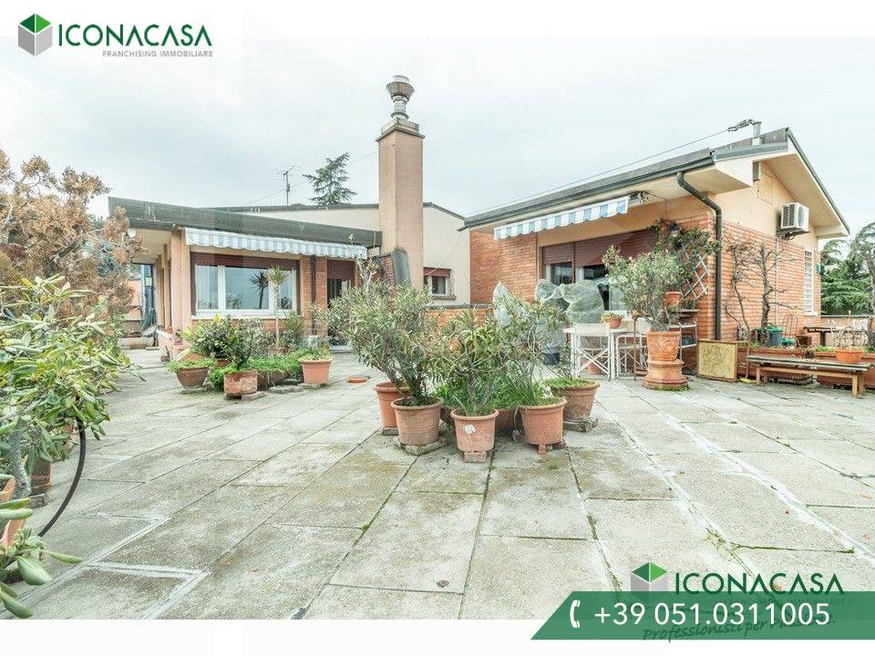 7 rooms Penthouse in Bologna, Italy No. 17487