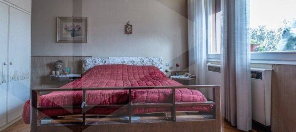 7 rooms Penthouse in Bologna, Italy No. 17487 9