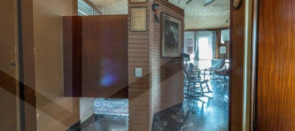 7 rooms Penthouse in Bologna, Italy No. 17487 4