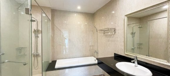 5 bedrooms Villa in Long Bien, Vietnam No. 564 8