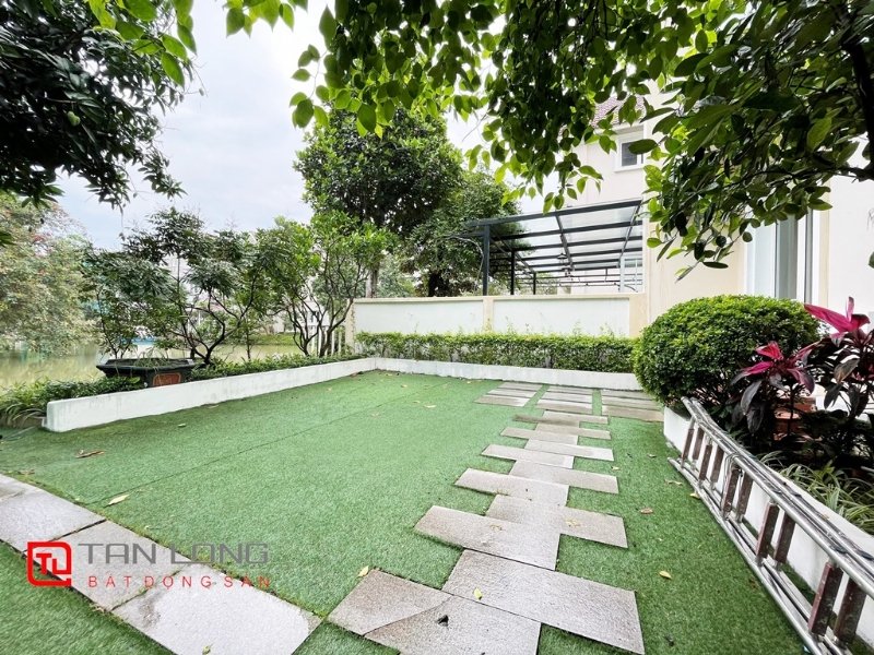 5 bedrooms Villa in Long Bien, Vietnam No. 564