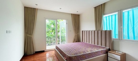 5 bedrooms Villa in Long Bien, Vietnam No. 564 11