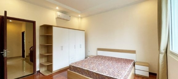 5 bedrooms Villa in Long Bien, Vietnam No. 564 14