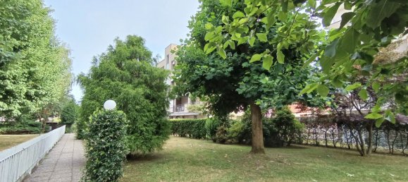 5 rooms Apartment in Borgomanero, Italy No. 288571 2