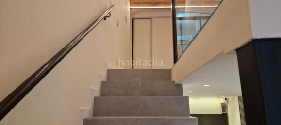 1 bedroom Apartment in Ciutat Vella, Spain No. 161037 4