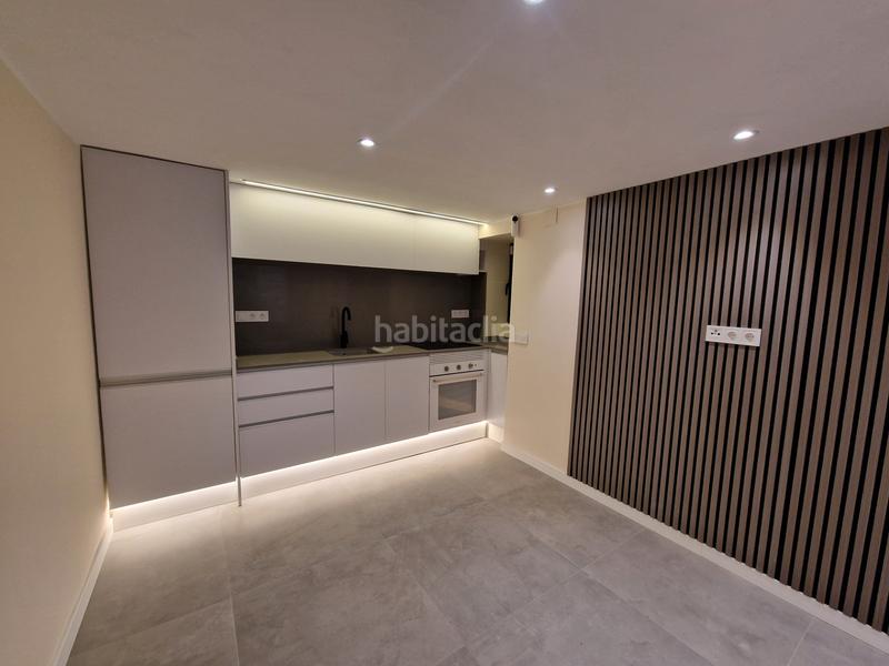 1 bedroom Apartment in Ciutat Vella, Spain No. 161037