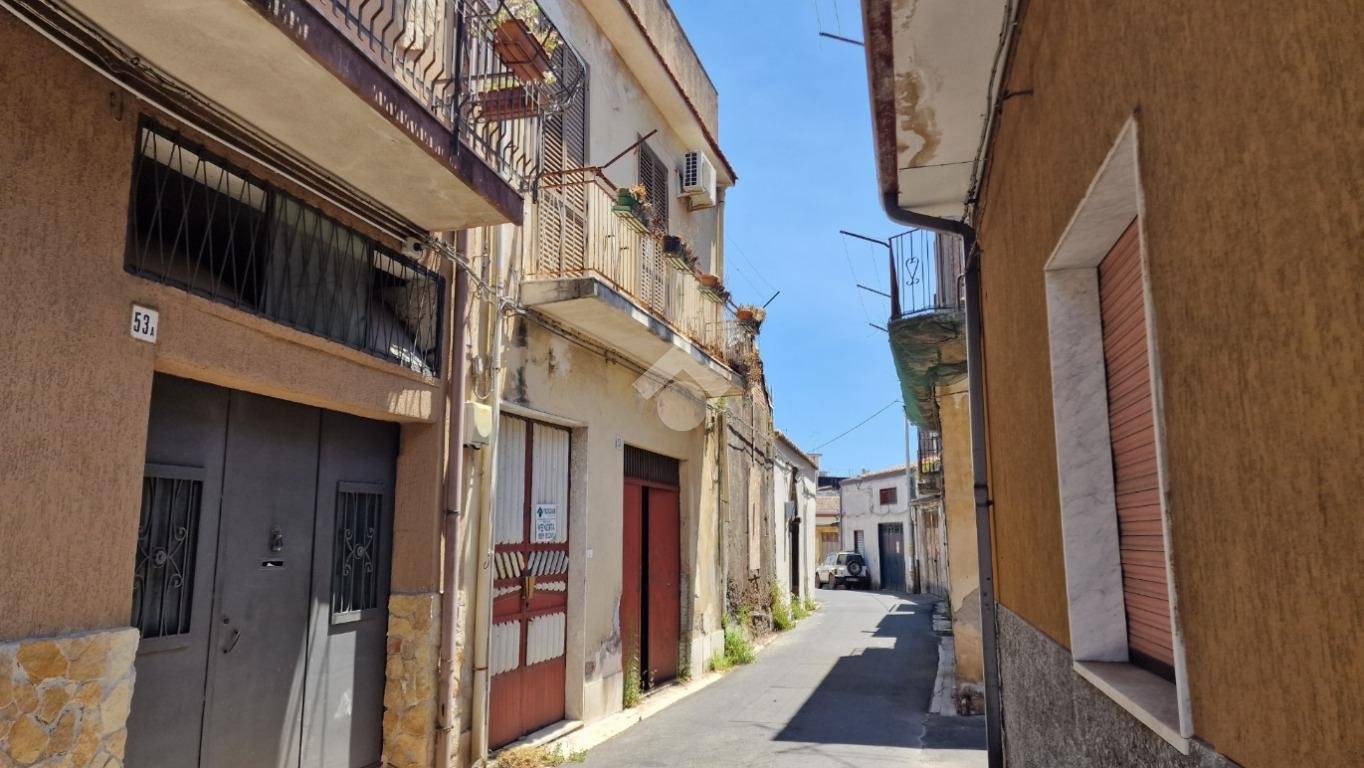 Casa de 1 dormitorio en Aci Sant'Antonio, Italy No. 322608