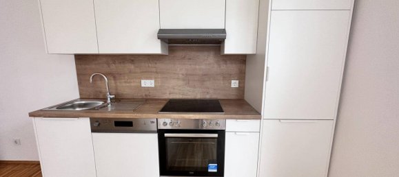 2 rooms Apartment in Hernals, Austria No. 233894 2