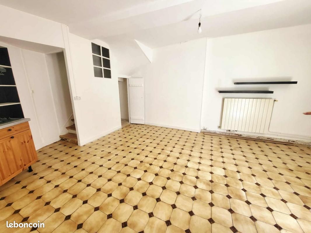 2 bedrooms House in Etampes, France No. 291212