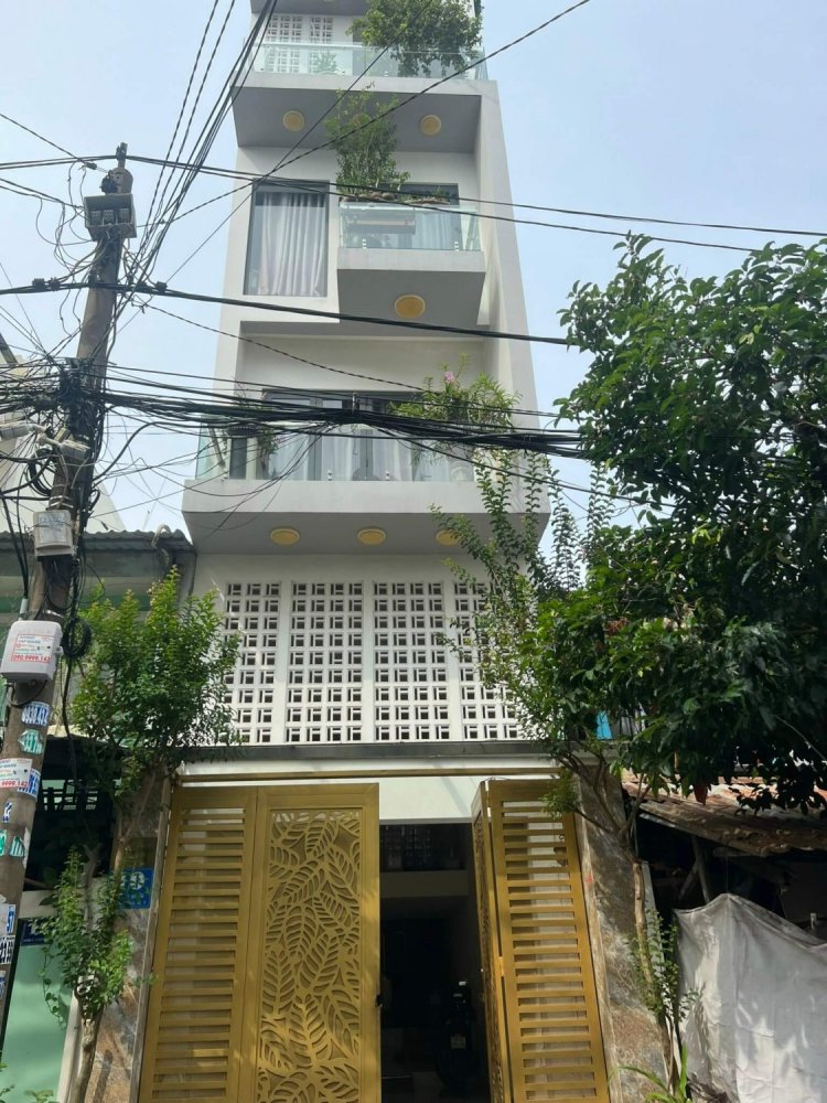 78m² Townhouse in District 7, Vietnam No. 7843