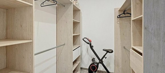 Дом с 4 спальнями в Карро, Франция № 291157 17