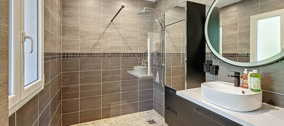 Дом с 4 спальнями в Карро, Франция № 291157 10