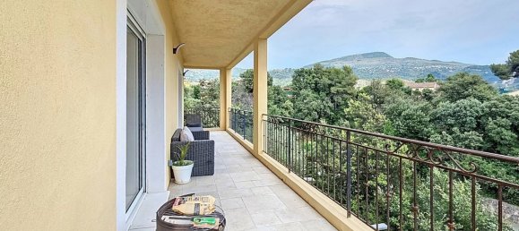 Дом с 4 спальнями в Карро, Франция № 291157 3