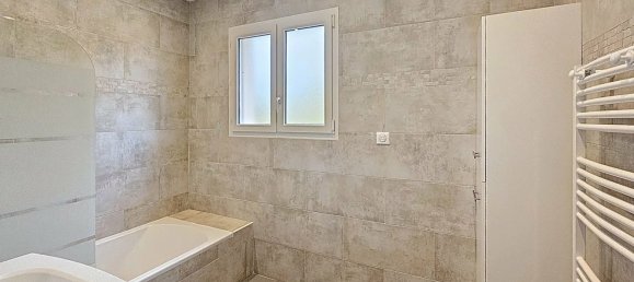 Дом с 4 спальнями в Карро, Франция № 291157 11