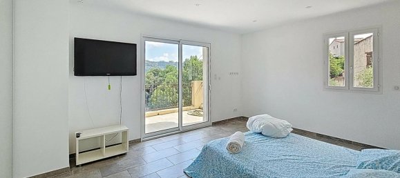 Дом с 4 спальнями в Карро, Франция № 291157 13