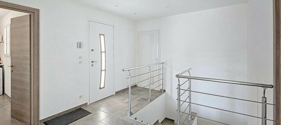 Дом с 4 спальнями в Карро, Франция № 291157 9