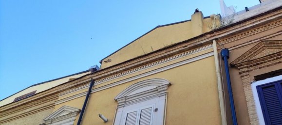 6-salle Duplex à San Severo, Italy No. 254445 3