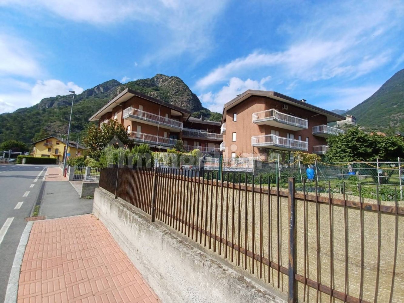 2 bedrooms Apartment in Verres, Italy No. 84325
