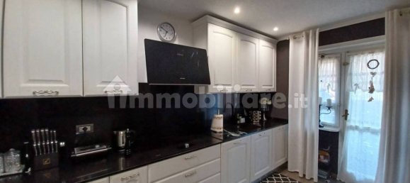 2 bedrooms Apartment in Verres, Italy No. 84325 6