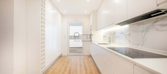 4 غرف نوم فيلا في Lisbon, Portugal رقم 281172 6