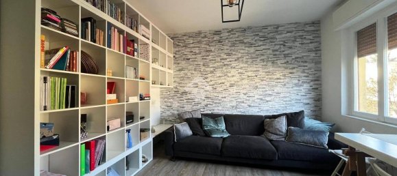 3 bedrooms Apartment in Pordenone, Italy No. 23424 2