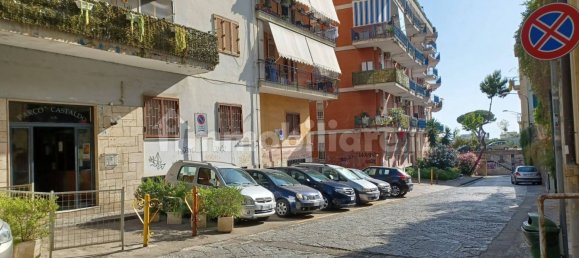 3 bedrooms Apartment in Portici, Italy No. 158660 3