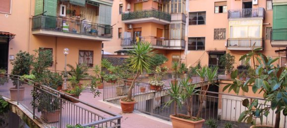 3 bedrooms Apartment in Portici, Italy No. 158660 7
